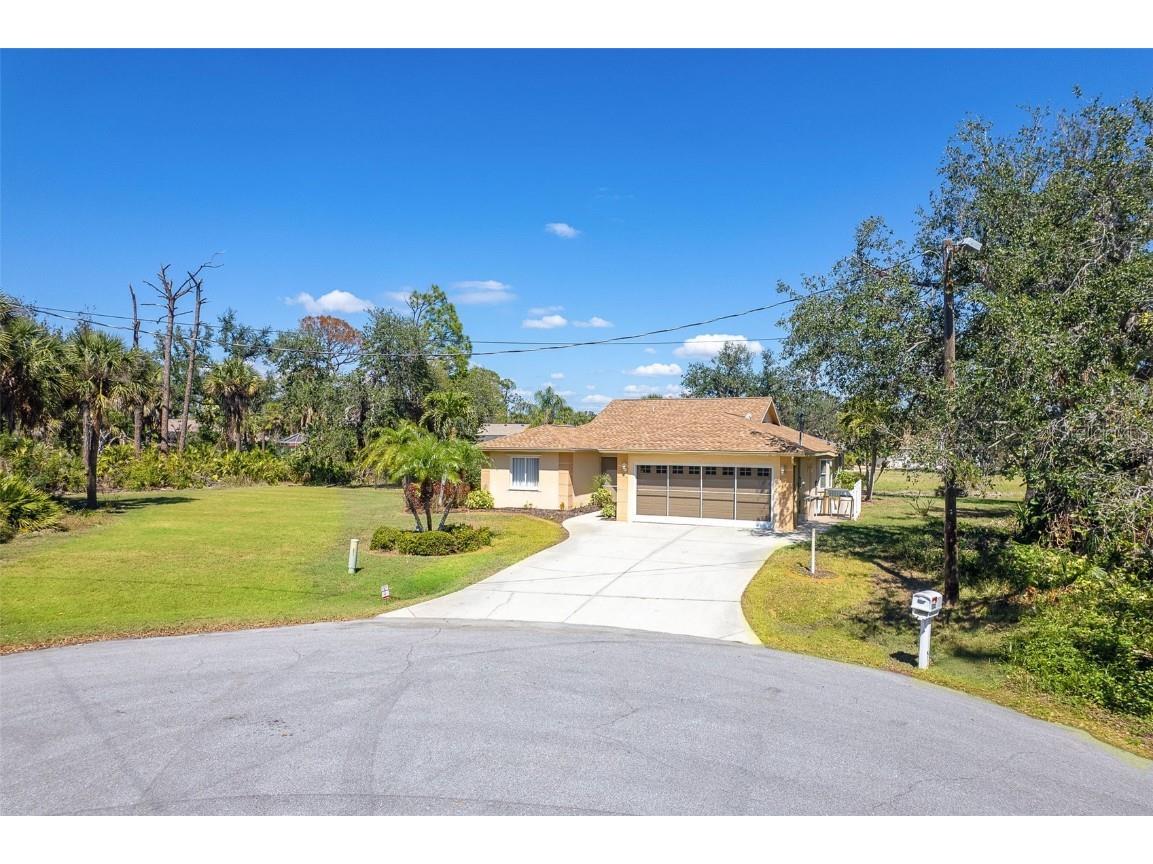102 Rebel Court Rotonda West FL 33947 D6141056 image1