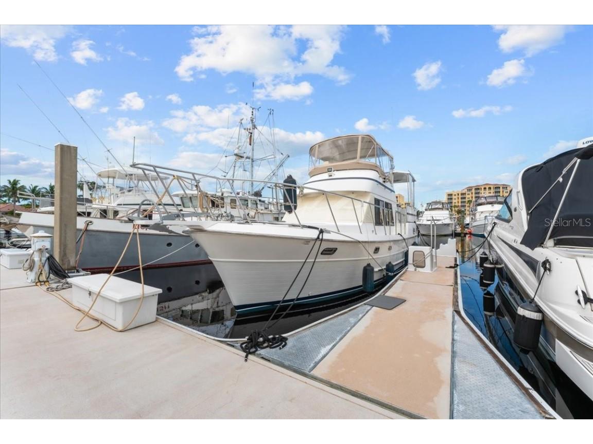 102 Riviera Dunes Way #S-39 Palmetto FL 34221 - MANATEE RIVER A4662373 image1