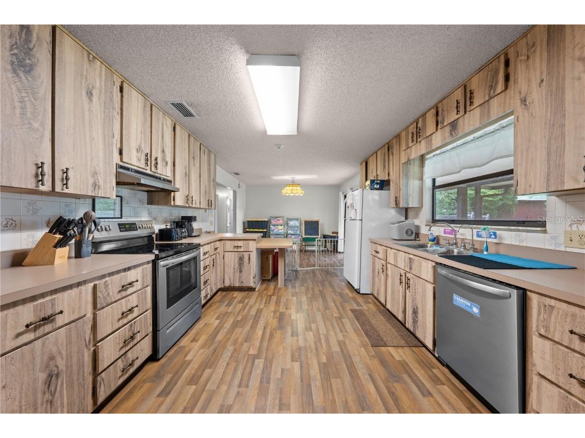 102 S Highland Street Bushnell FL 33513 S5133406 image28