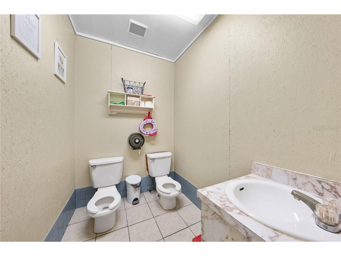 102 S Highland Street Bushnell FL 33513 S5136006 image15