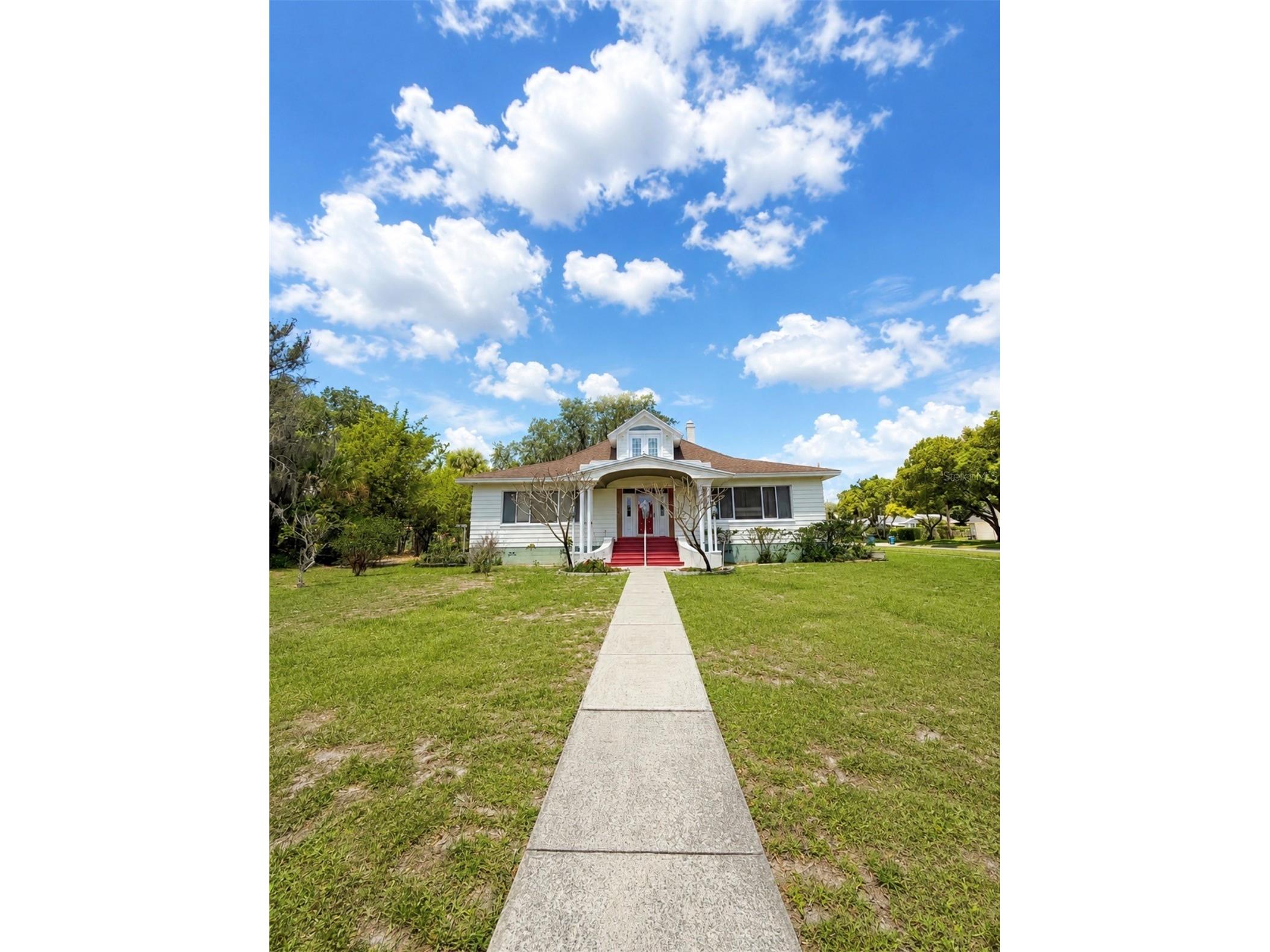102 S Lakeshore Boulevard Lake Wales FL 33853 - LAKE WAILES L4962486 image1