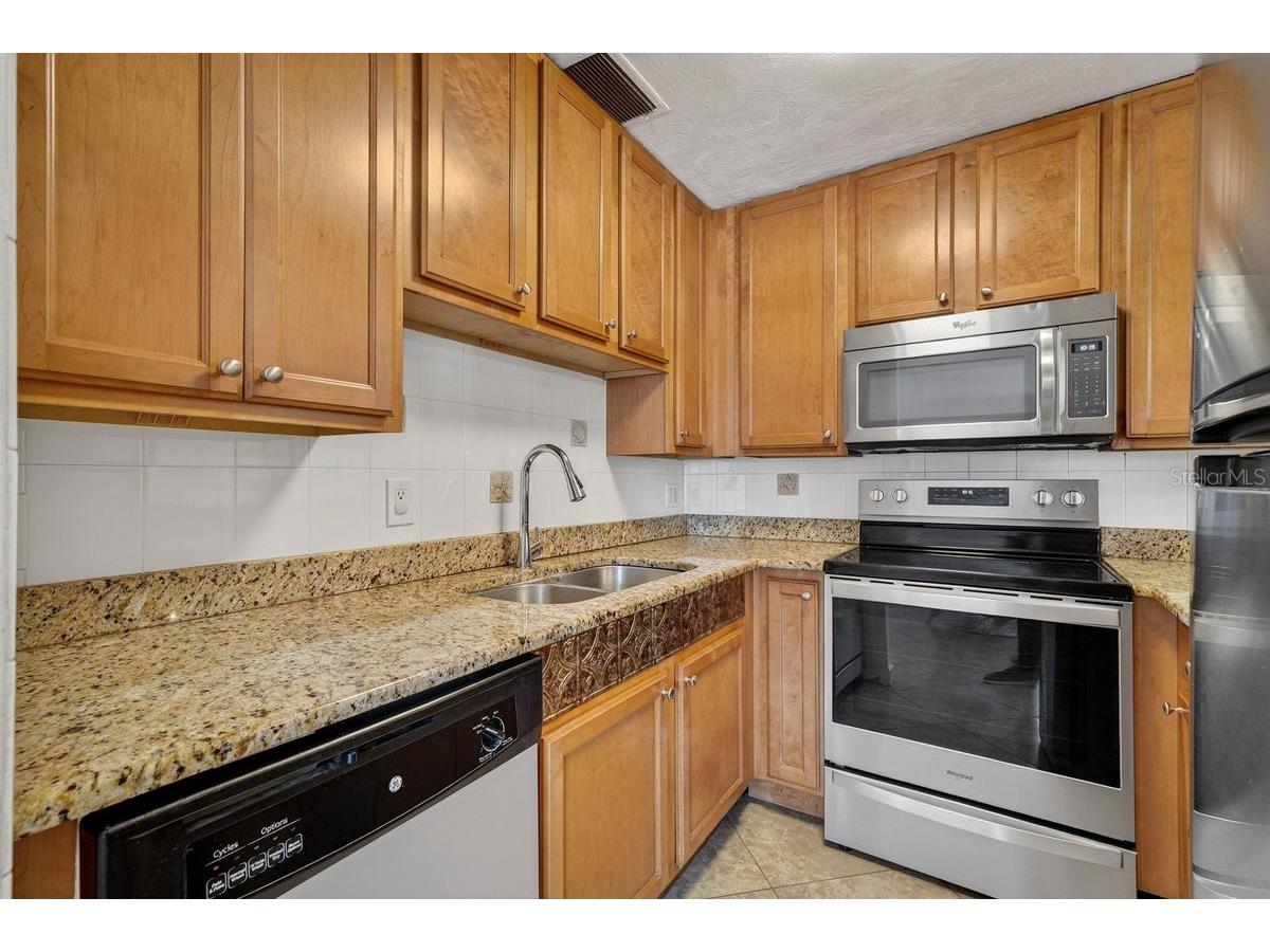 102 S Peninsula Drive #202 Daytona Beach FL 32118 FC316975 image9