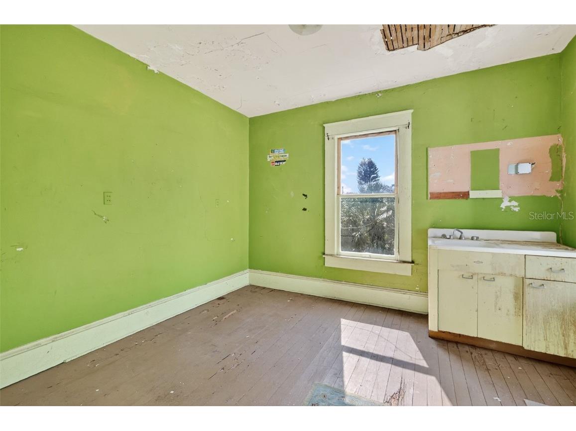 102 S Trowell Avenue Umatilla FL 32784 G5103233 image23