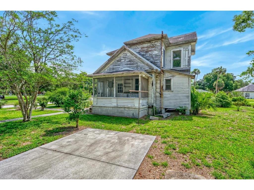102 S Trowell Avenue Umatilla FL 32784 G5112904 image4