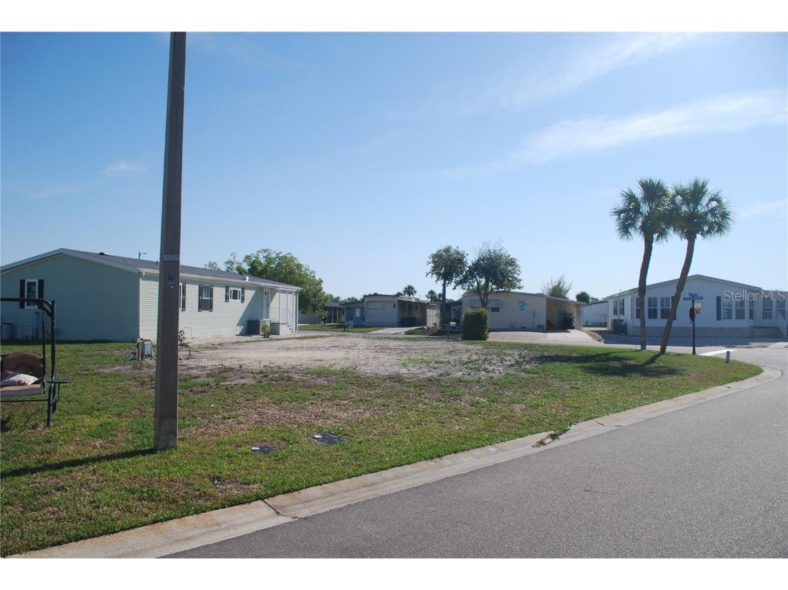 102 Saint Martins Way Apollo Beach FL 33572 TB8360325 image2