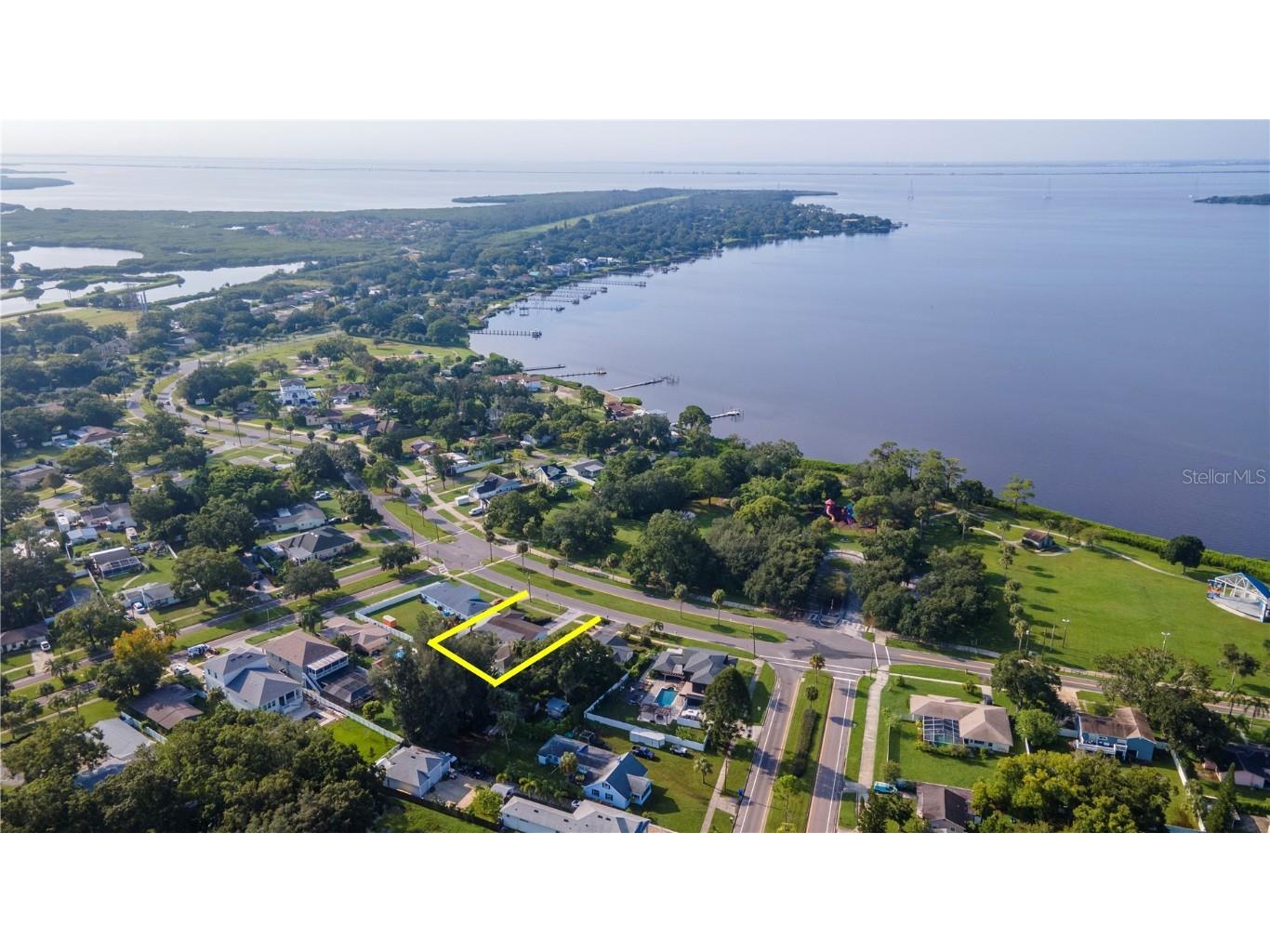 102 Shore Drive W Oldsmar FL 34677 TB8364570 image1