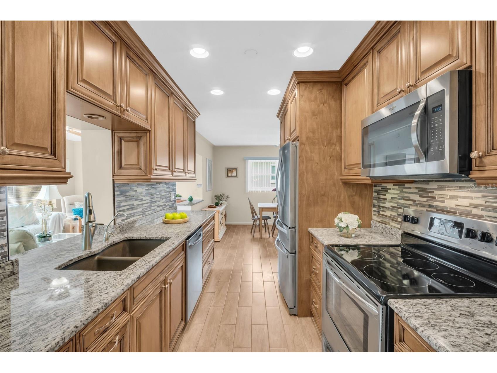 102 Stafford Drive Palm Harbor FL 34684 - LAKE TARPON TB8478206 image10