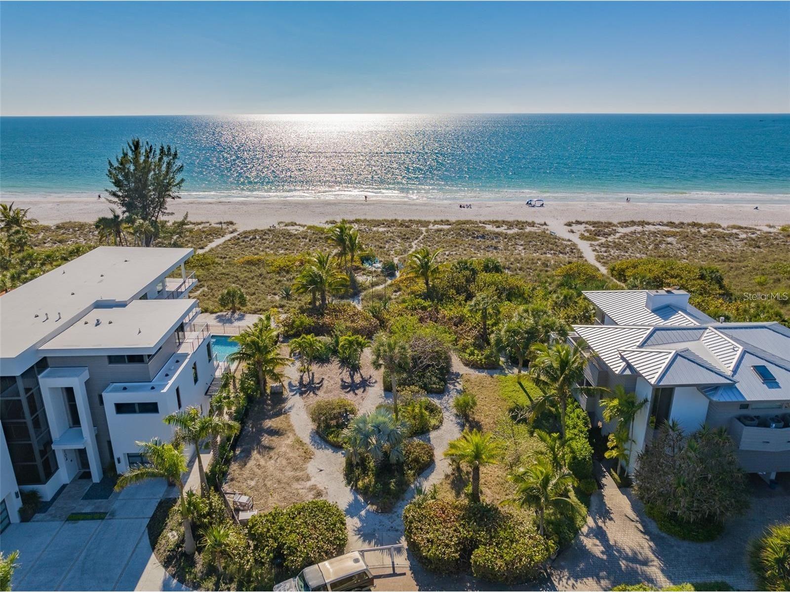 102 Sunset Lane Holmes Beach FL 34217 - GULF OF MEXICO A4680465 image1