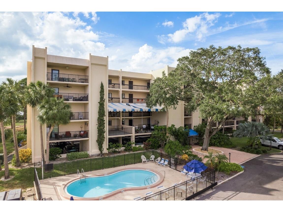 102 Tarpon Point #102 Tarpon Springs FL 34689 TB8318080 image1