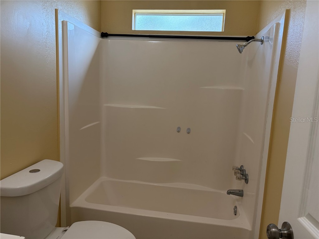 102 Third Street Lady Lake FL 32159 OM711686 image14