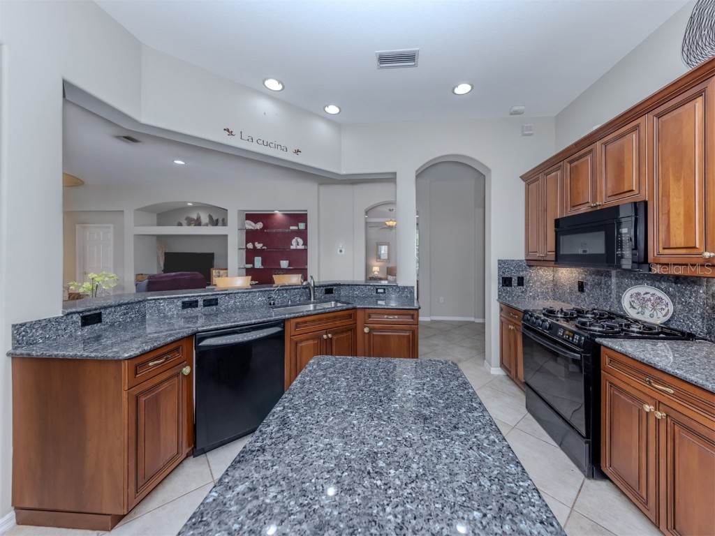 102 Treviso Court North Venice FL 34275 N6141742 image10