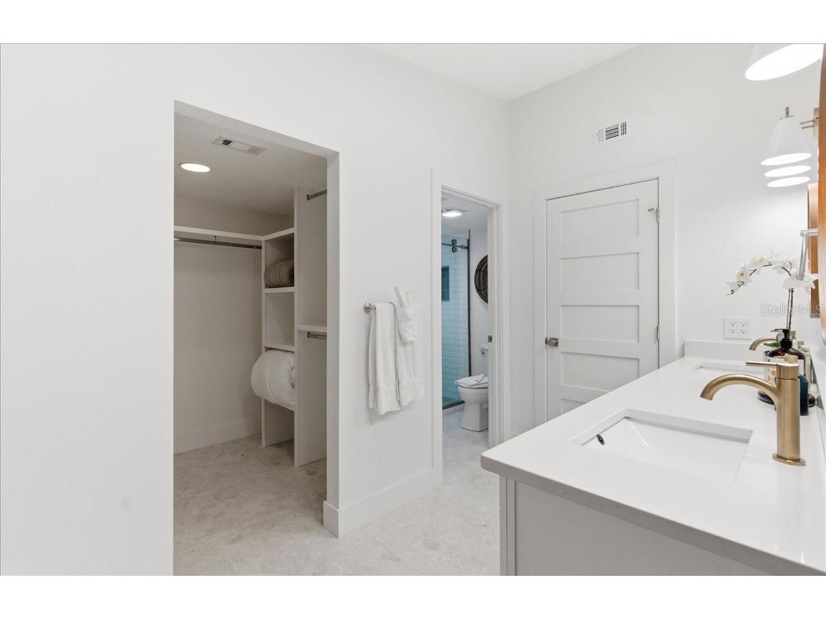 102 Tuna Street Anna Maria FL 34216 A4681558 image40