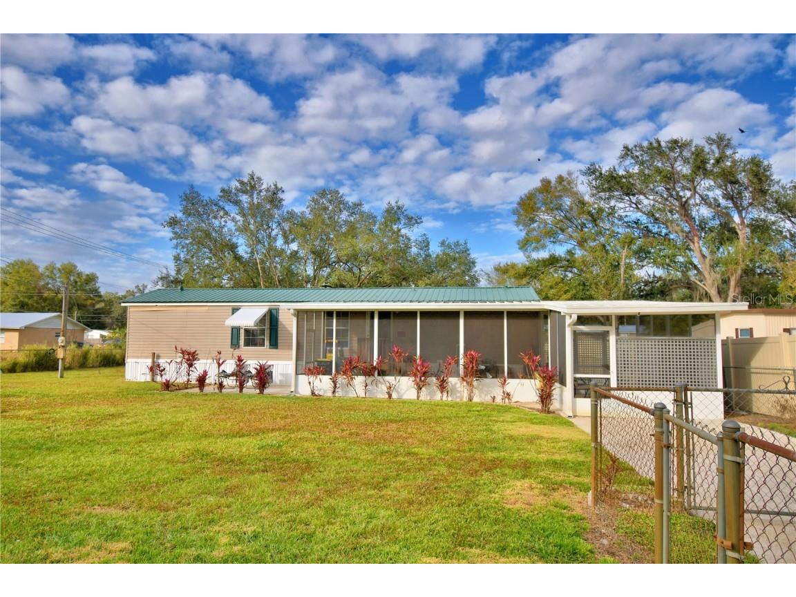 102 Valencia Street Winter Haven FL 33880 P4933404 image1