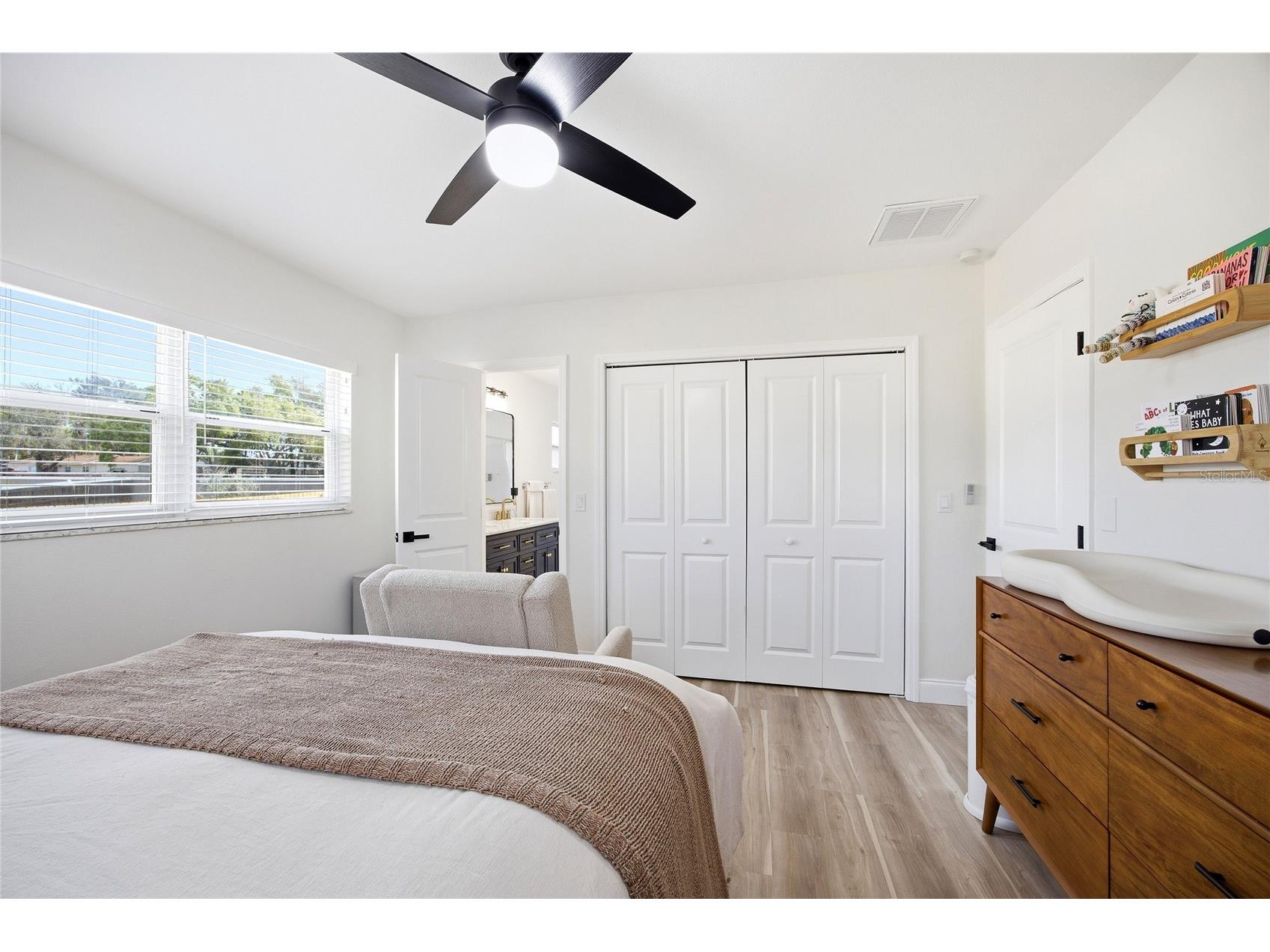 102 W Anglewood Drive Brandon FL 33511 TB8488518 image15