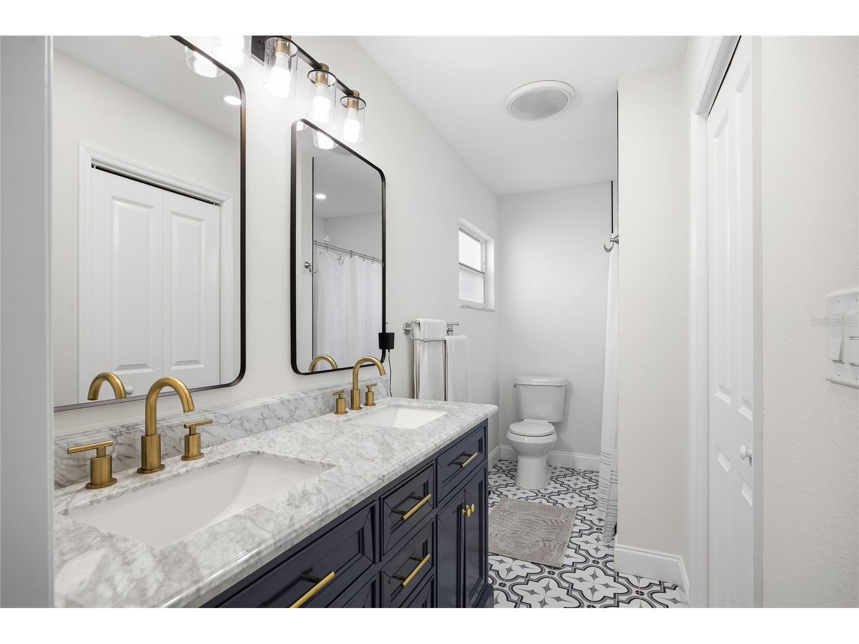 102 W Anglewood Drive Brandon FL 33511 TB8488518 image17