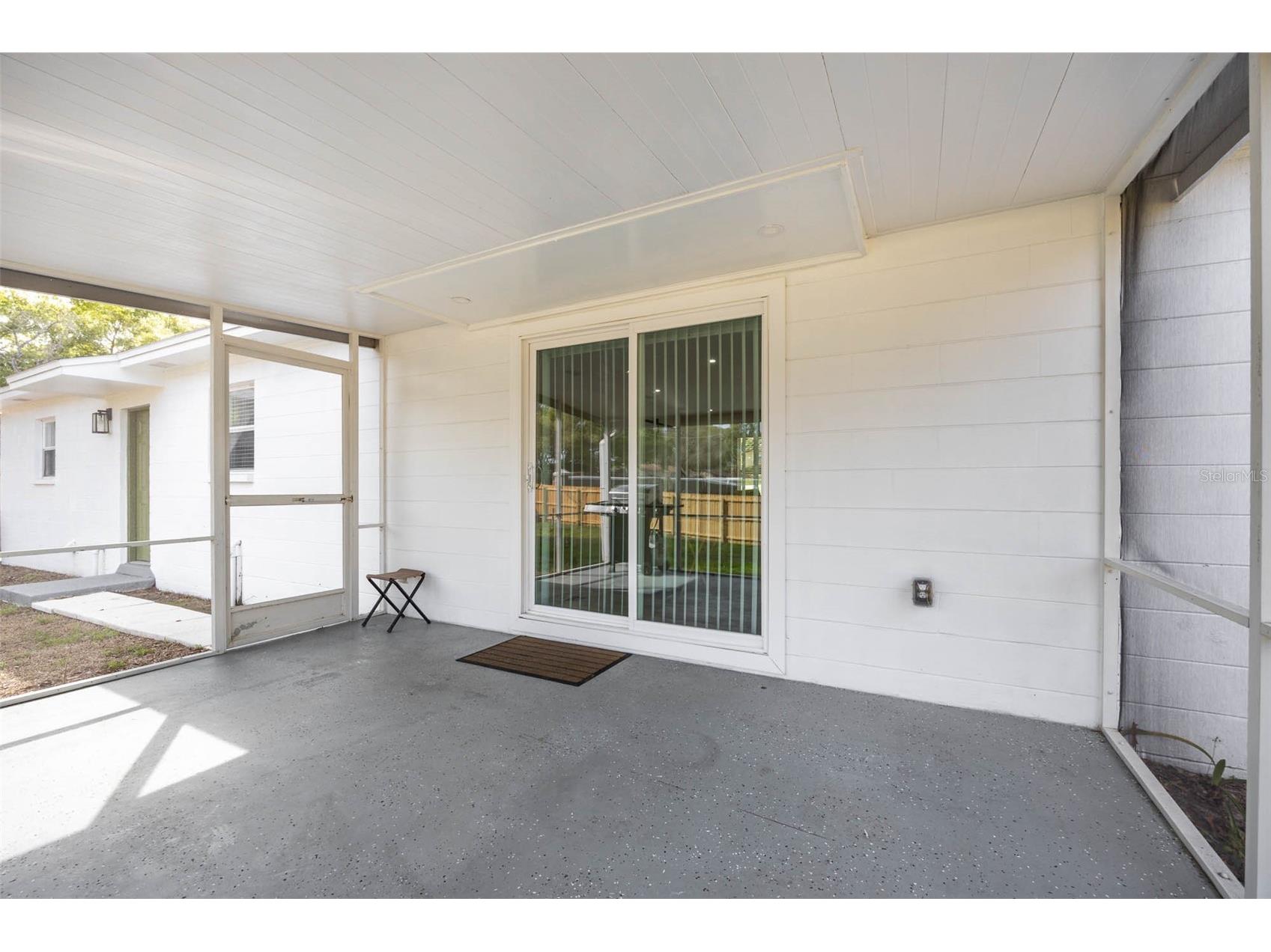 102 W Anglewood Drive Brandon FL 33511 TB8488518 image25