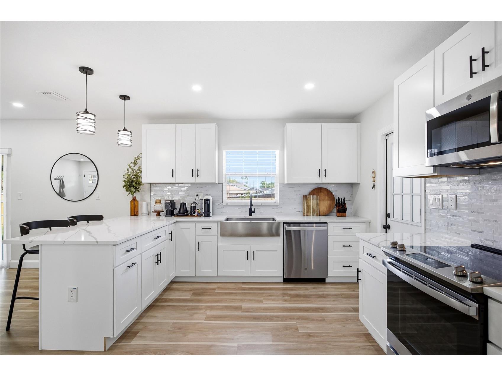 102 W Anglewood Drive Brandon FL 33511 TB8488518 image4