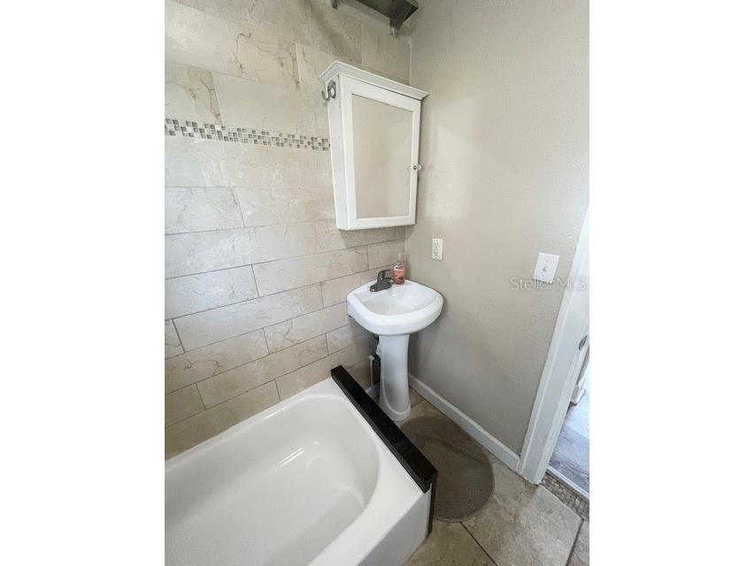 102 W Elm Street Tampa FL 33604 TB8523678 image30
