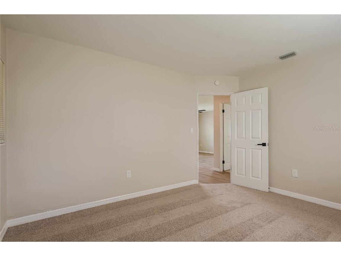 102 W Saint Louis Avenue Eustis FL 32726 TB8432598 image10