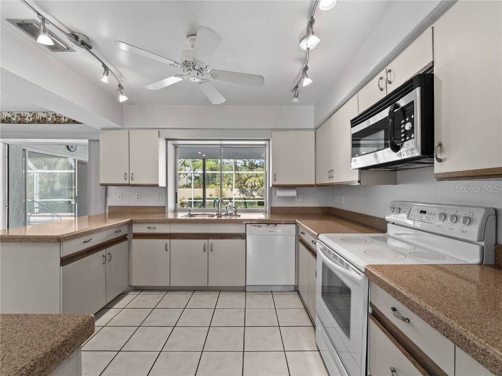 102 Windward Drive Osprey FL 34229 A4671793 image13