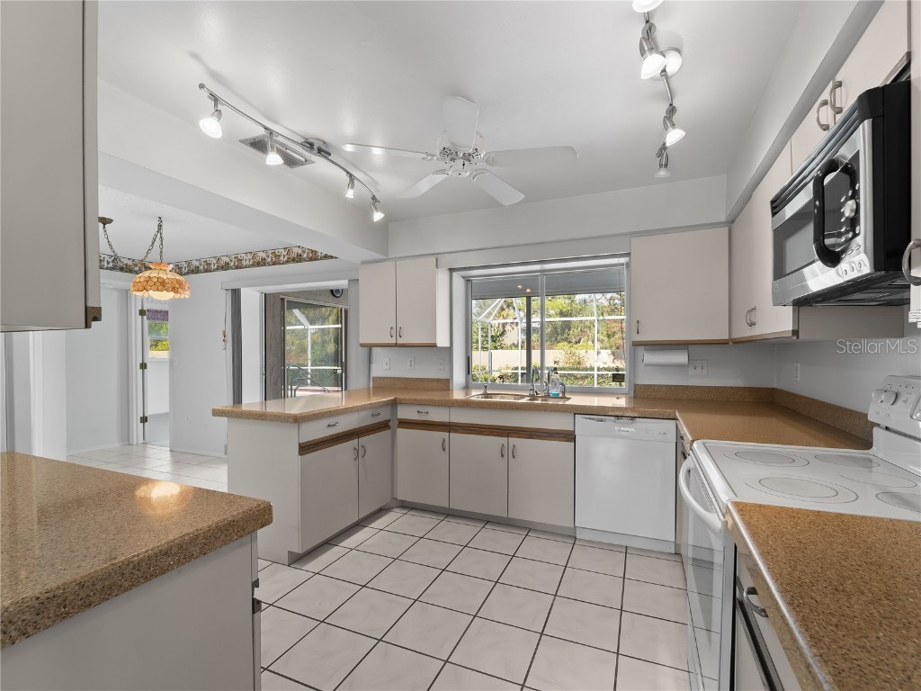 102 Windward Drive Osprey FL 34229 A4671793 image14