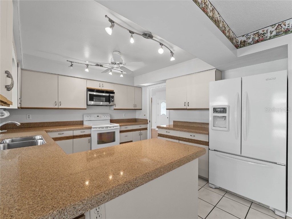 102 Windward Drive Osprey FL 34229 A4671793 image15