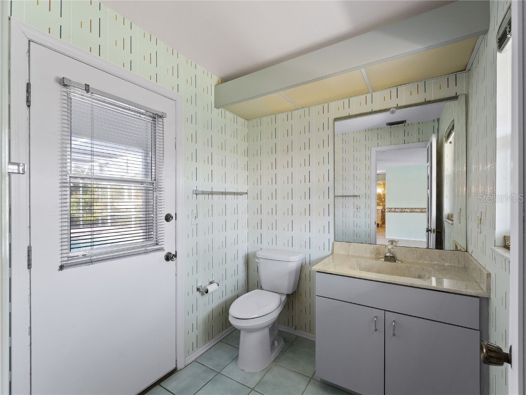 102 Windward Drive Osprey FL 34229 A4671793 image24