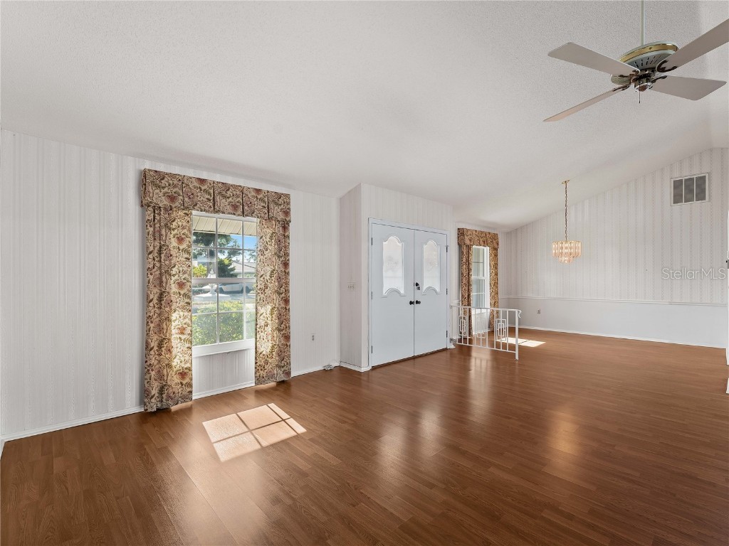 102 Windward Drive Osprey FL 34229 A4671793 image8