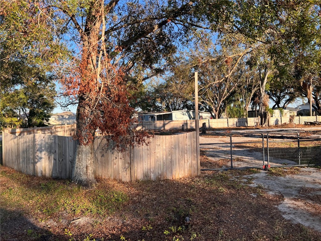 102 and 104 Domino Drive N Ruskin FL 33570 A4634278 image5