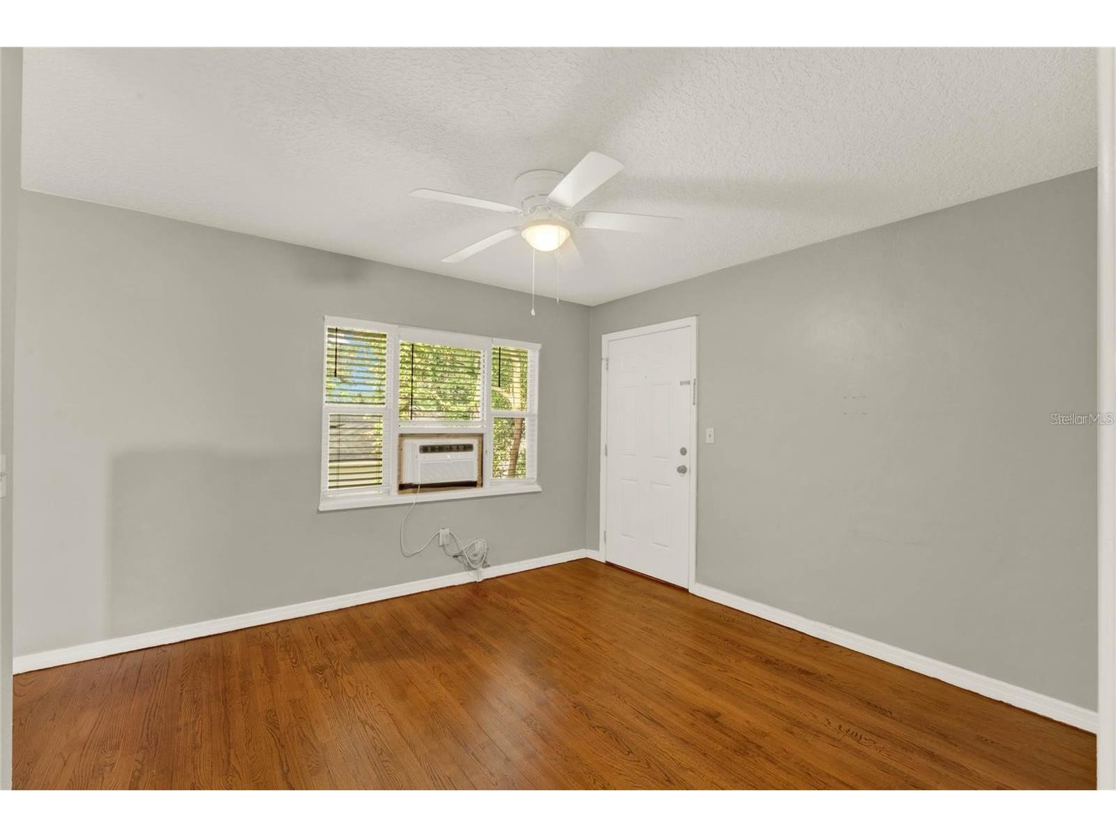 1016 Alba Drive #1020 Orlando FL 32804 O6400612 image2