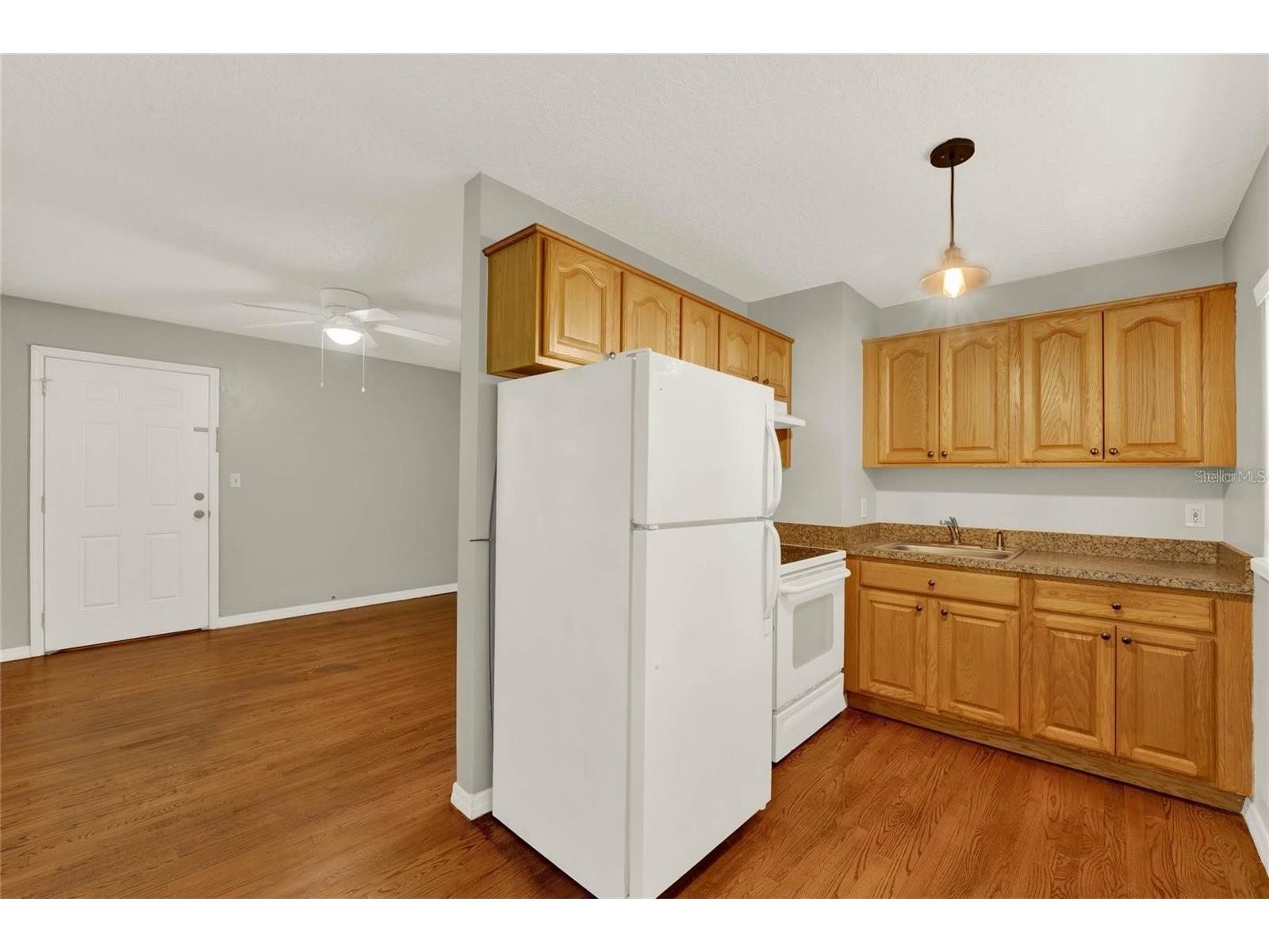 1016 Alba Drive #1020 Orlando FL 32804 O6400612 image5