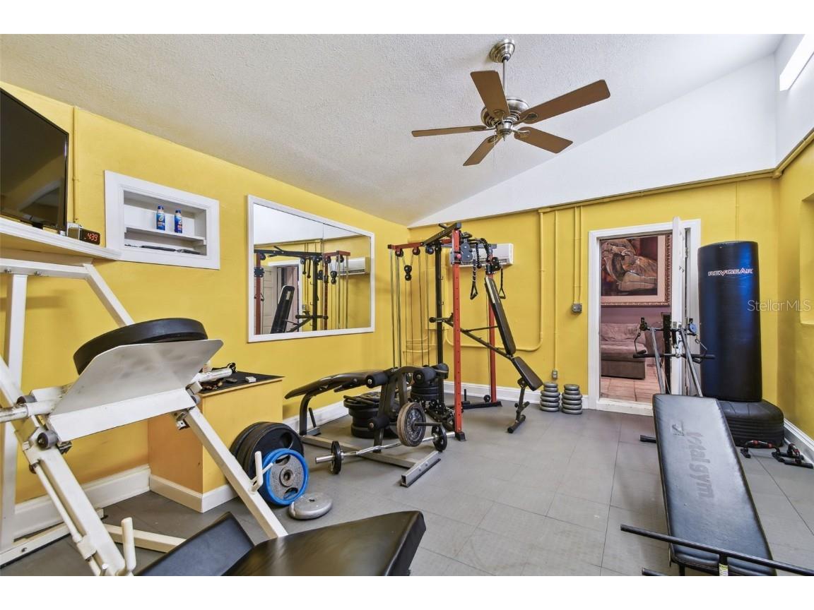 1020 Charles Street Clearwater FL 33755 TB8406276 image57