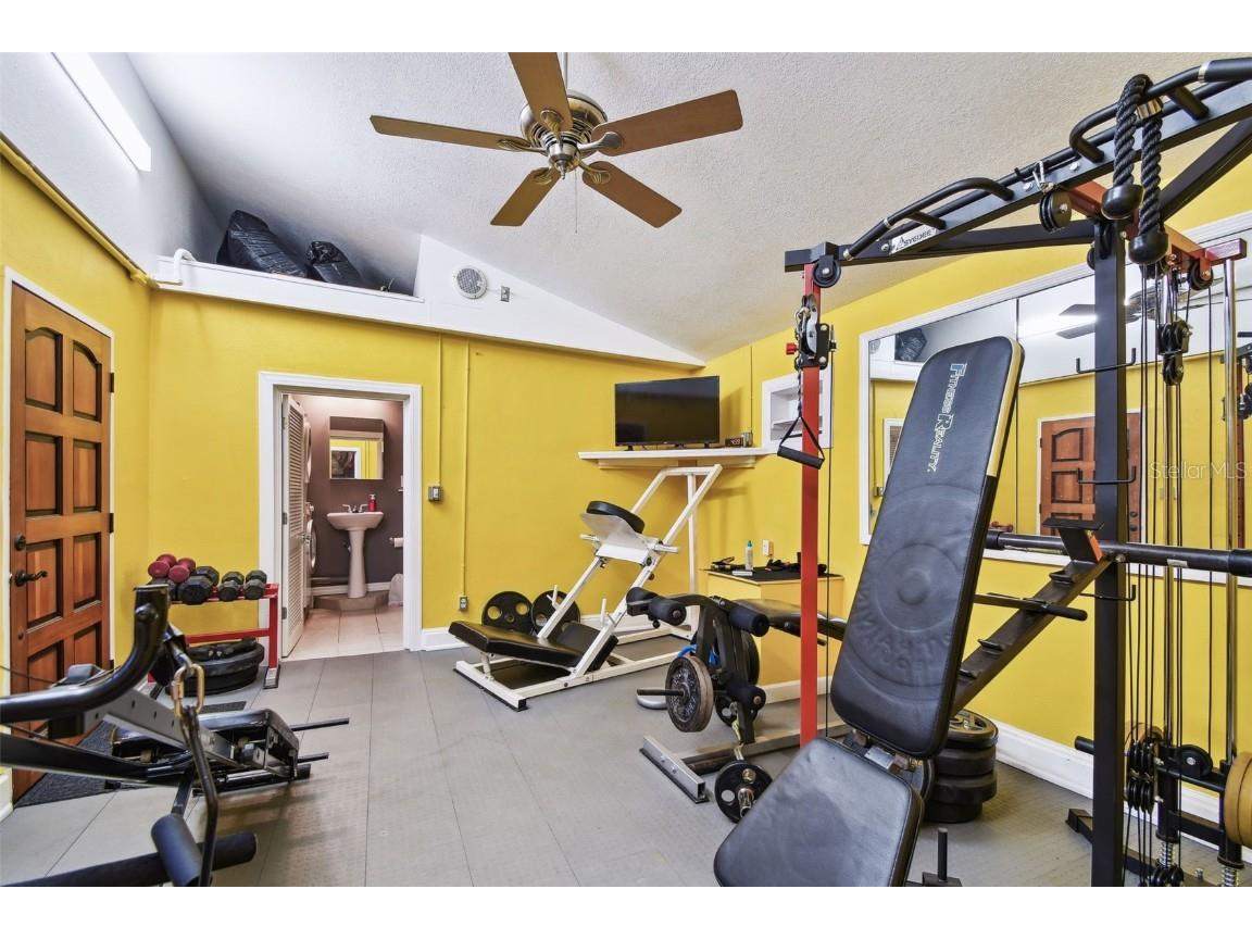 1020 Charles Street Clearwater FL 33755 TB8406276 image58