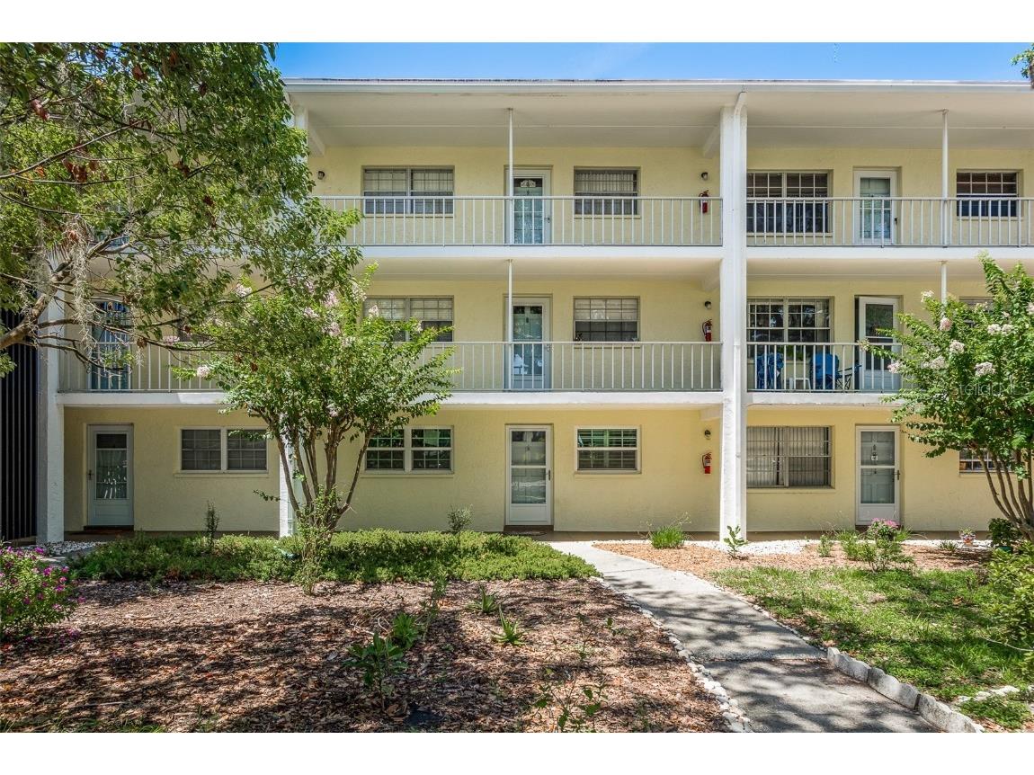 1020 Deleon Drive #103 Dunedin FL 34698 U8207104 image1