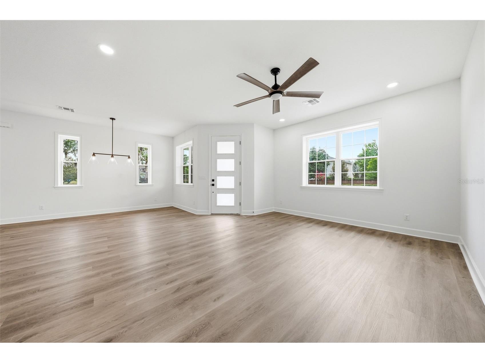 1020 Farmstead Street Eustis FL 32736 S5151087 image8