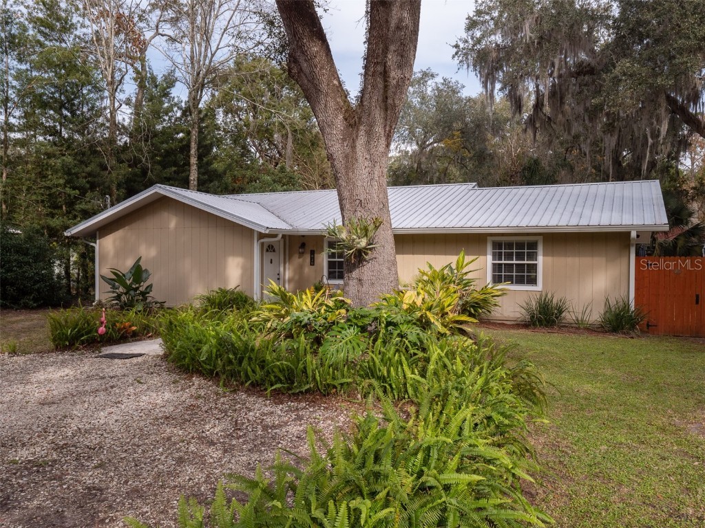 1020 NE 7th Place Gainesville FL 32601 GC518387 image1