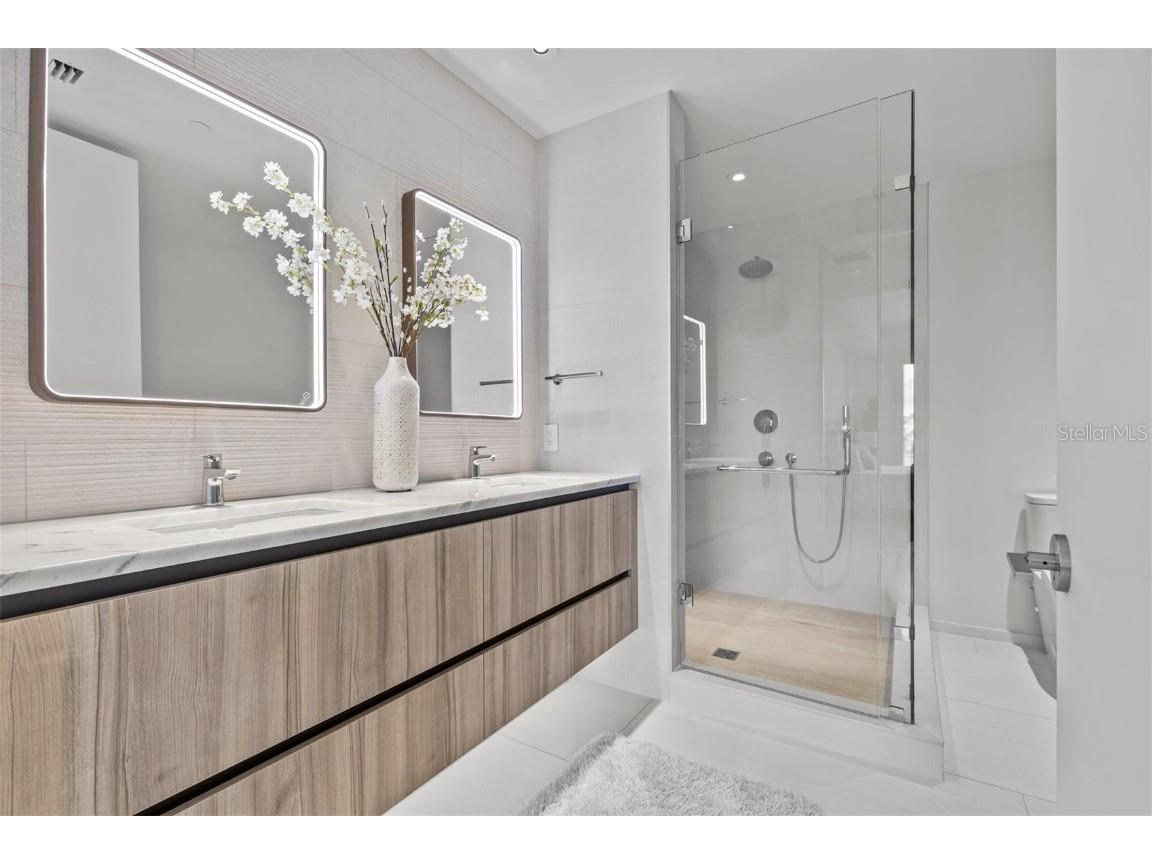 1020 Sunset Point Road #112 Clearwater FL 33755 TB8408479 image17