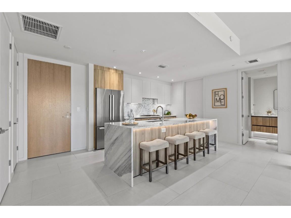 1020 Sunset Point Road #112 Clearwater FL 33755 TB8408479 image7