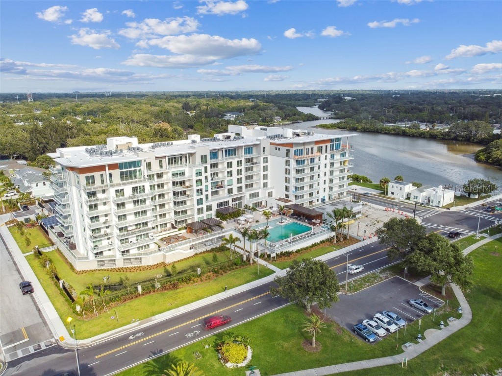 1020 Sunset Point Road #204 Clearwater FL 33755 U8214489 image1