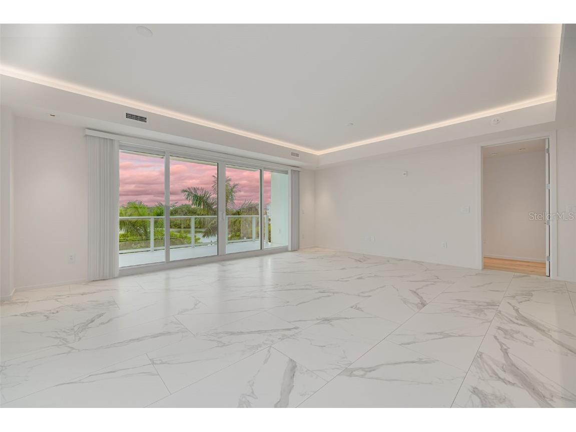 1020 Sunset Point Road #213 Clearwater FL 33755 TB8406728 image4