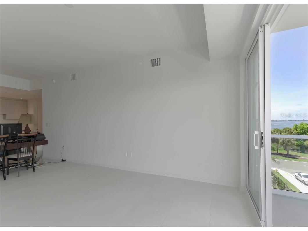 1020 Sunset Point Road #302 Clearwater FL 33755 TB8419333 image10