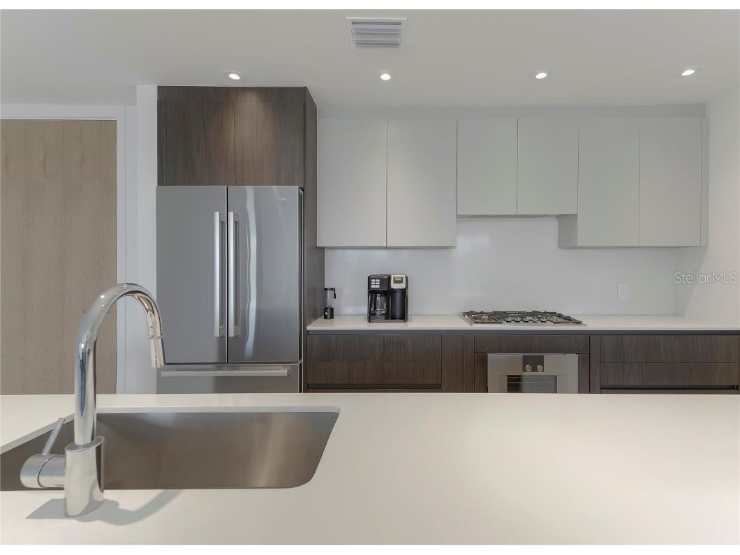 1020 Sunset Point Road #302 Clearwater FL 33755 TB8419333 image14