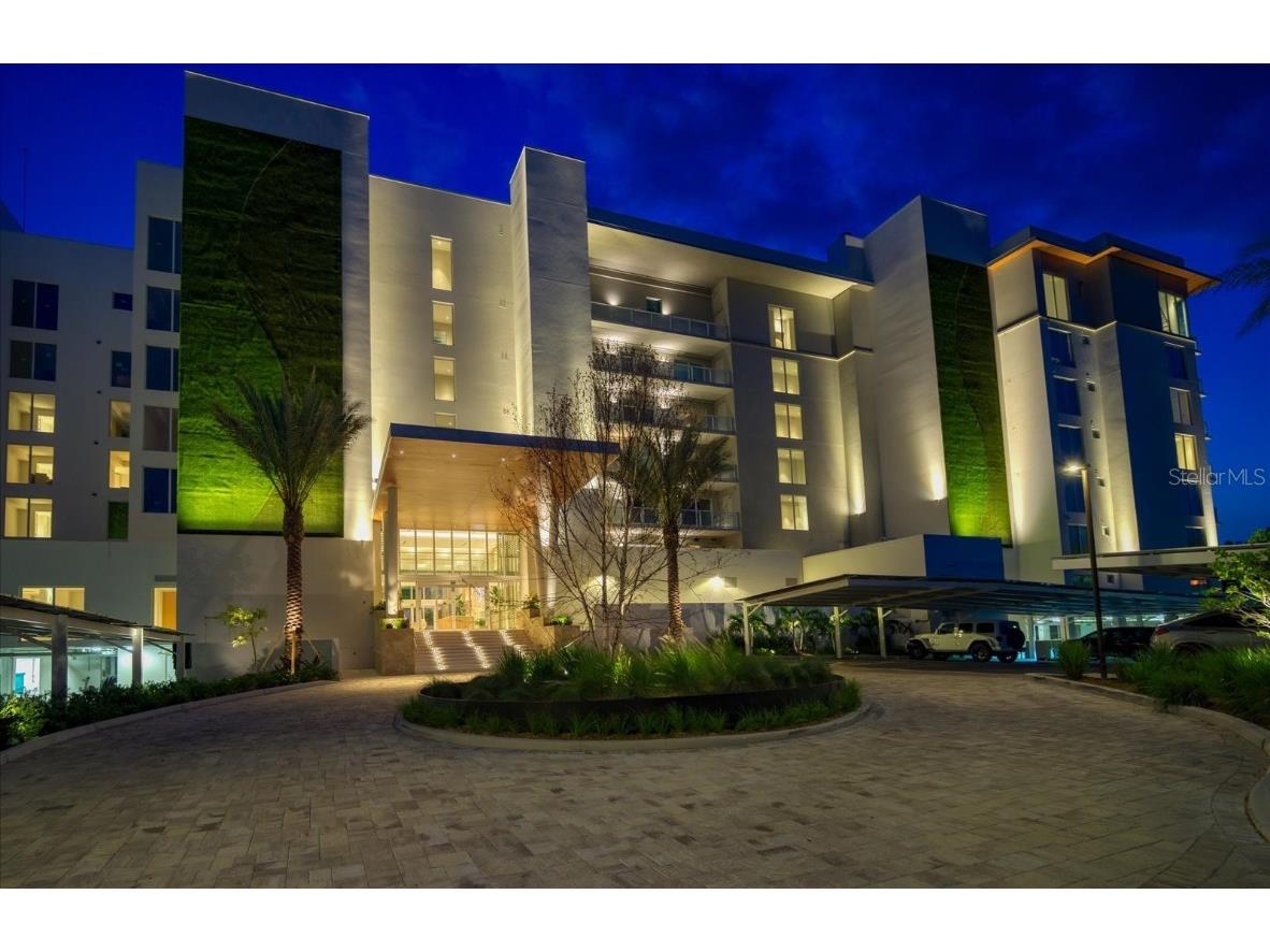 1020 Sunset Point Road #504 Clearwater FL 33755 U8211721 image1