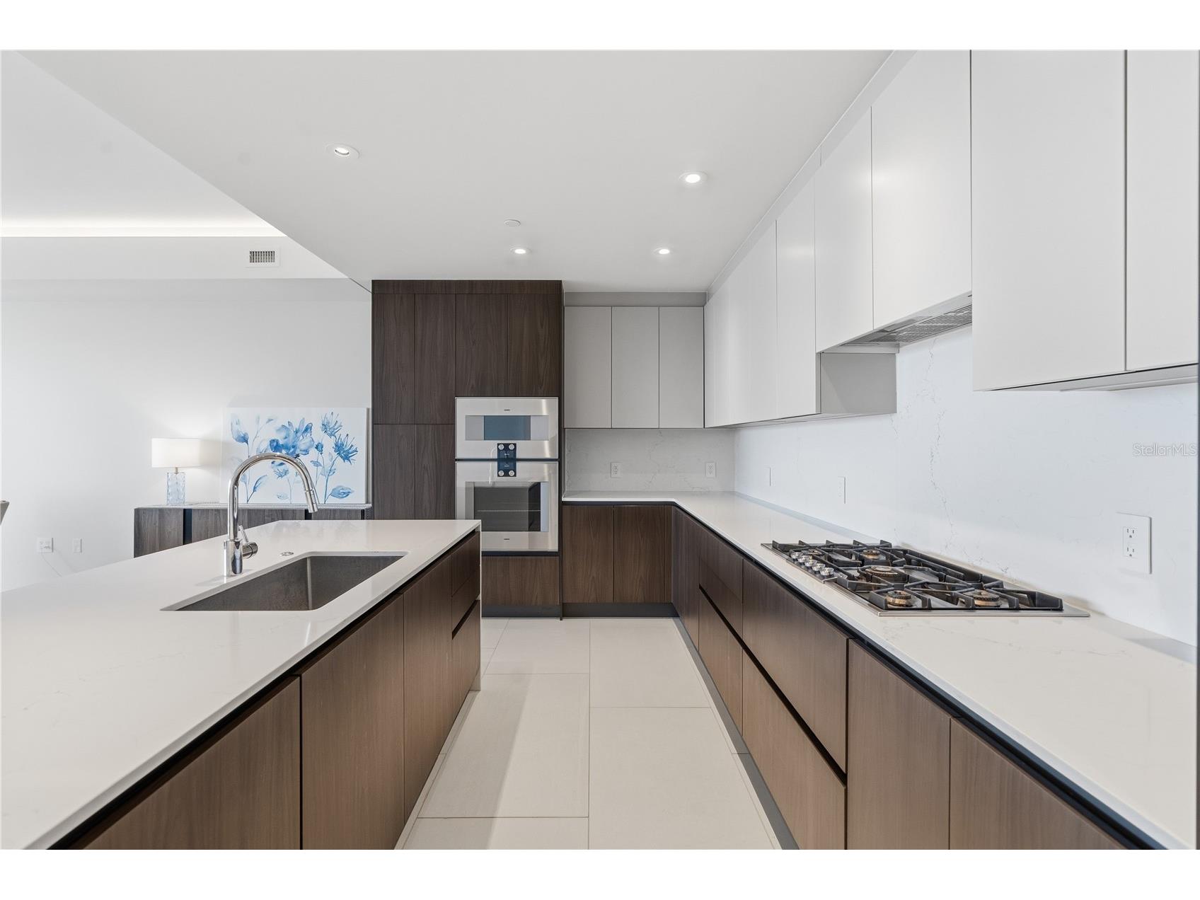 1020 Sunset Point Road #505 Clearwater FL 33755 TB8484081 image8