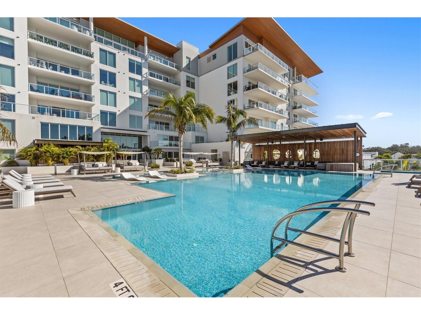 1020 Sunset Point Road #510 Clearwater FL 33755 TB8522218 image1