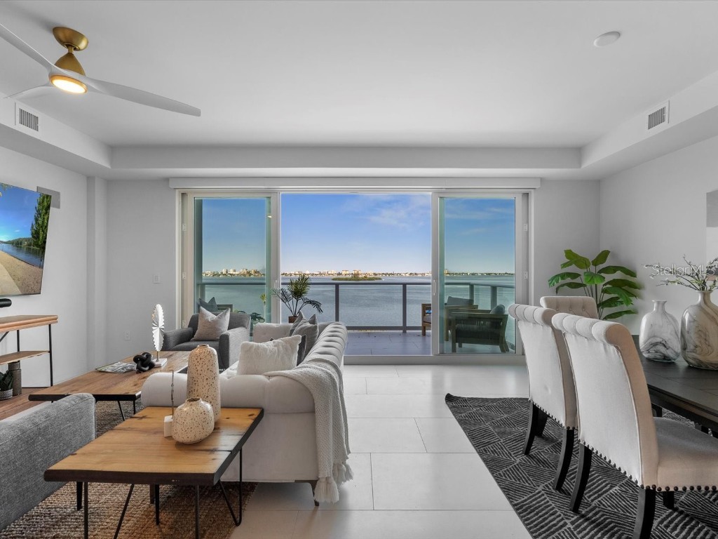 1020 Sunset Point Road #605 Clearwater FL 33755 - CLEARWATER BAY TB8411081 image1