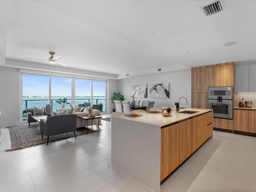 1020 Sunset Point Road #605 Clearwater FL 33755 - CLEARWATER BAY TB8411081 image4