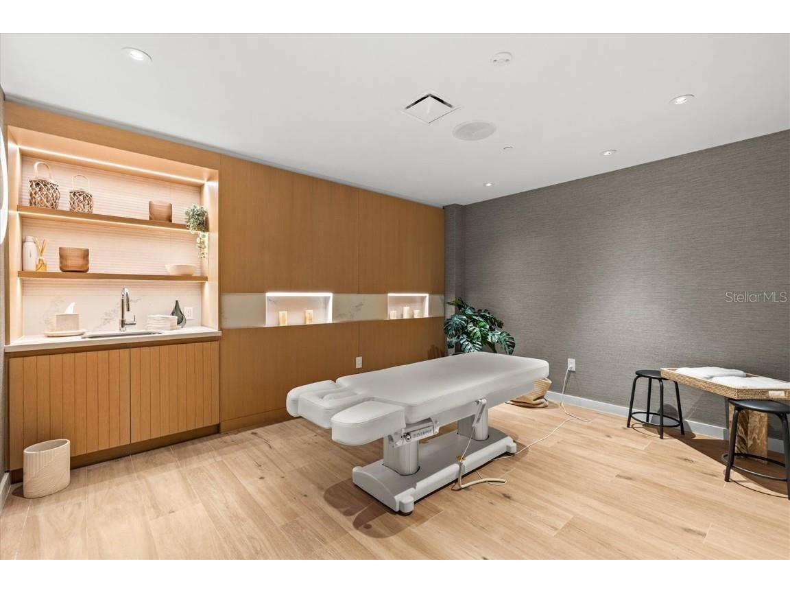 1020 Sunset Point Road #605 Clearwater FL 33755 - CLEARWATER BAY TB8411081 image48