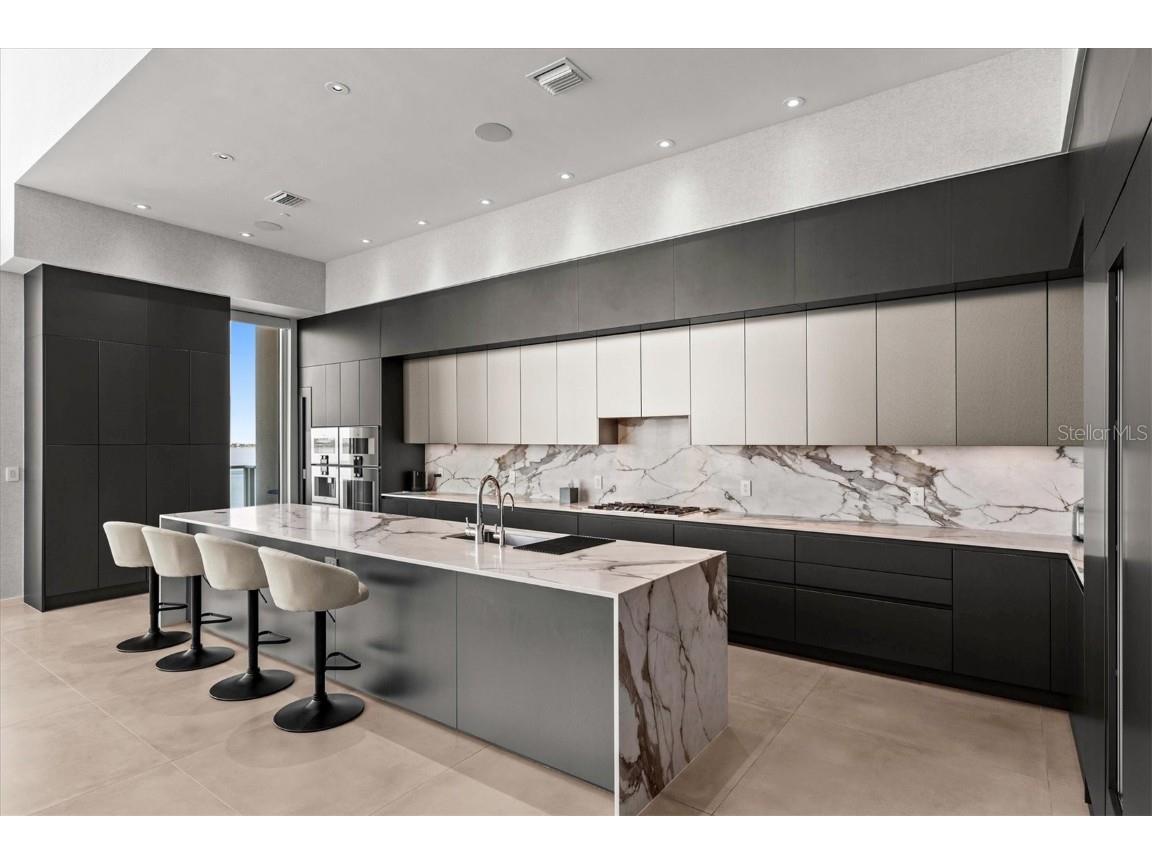 1020 Sunset Point Road #703 Clearwater FL 33755 TB8460720 image11