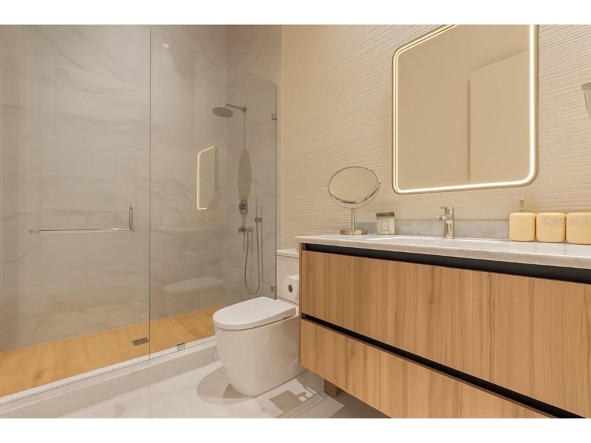 1020 Sunset Point Road #703 Clearwater FL 33755 TB8460720 image14